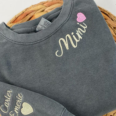 Embroidered Mimi Sweatshirt Crewneck Embroidered Grandma Crewneck, Comfort Color Nana Collar Sweatshirt, Personalised Gigi, Sweater For Mimi